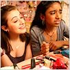 Frontalknutschen : photo Georgia Groome, Gurinder Chadha