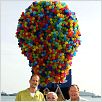 Oben : photo Bob Peterson, Charles Aznavour, Pete Docter, Tom Trouffier