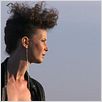 Eine flexible Frau : photo Mira Partecke