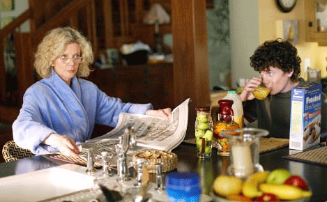 Huff - Reif für die Couch : photo Anton Yelchin, Blythe Danner