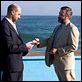 Syriana : photo George Clooney, Mark Strong, Stephen Gaghan