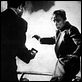 Saboteure : photo Alfred Hitchcock, Robert Cummings