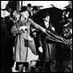 Endlich sind wir reich : photo Alfred Hitchcock, Henry Kendall, Joan Berry
