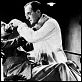 Der Mann, der zuviel wußte : photo Alfred Hitchcock, Leslie Banks