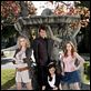 photo Jaime Ray Newman, Lindsay Price, Paul Gross, Rebecca Romijn