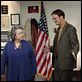 The Office : photo Kathy Bates, Rainn Wilson