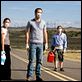 Carriers : photo Alex Pastor, Chris Pine, David Pastor, Emily VanCamp, Lou Taylor Pucci