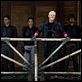Terra Nova : photo Dean Geyer, Simone Kessell, Stephen Lang