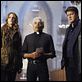 Castle : photo Nathan Fillion, Sal Lopez, Stana Katic