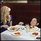 Woher weißt du, dass es Liebe ist? : photo James L. Brooks, Paul Rudd, Reese Witherspoon