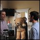 Wilfred (2011) : photo Ed Helms, Elijah Wood, Fiona Gubelmann, Jason Gann