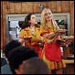 2 Broke Girls : photo Beth Behrs, Kat Dennings