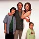 photo Geena Davis, John Francis Daley, Makenzie Vega, Peter Horton