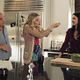 <b>Busy Philipps, Courteney Cox, Ian Gomez</b> Bild : Cougar Town - 40 ist das neue 20