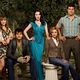 <b>Autumn Reeser, Christine Lakin, Jaime Murray, Kristoffer Polaha, Robert Baker</b> Bild 