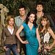 <b>Autumn Reeser, Christine Lakin, Jaime Murray, Kristoffer Polaha, Robert Baker</b> Bild 
