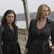 The Secret Circle : photo Natasha Henstridge, Phoebe Tonkin