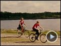 Der Junge mit dem Fahrrad Trailer DF