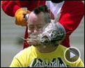 Bilder : Jackass 3D Trailer DF