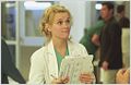 Pharm Girl: Reese Witherspoon verkauft Pillen