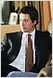 Hugh Grant: Mit Handschellen an Journalistin gekettet
