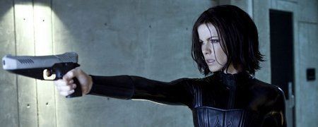 Deutsche Charts: "Underworld: Awakening" steigt auf Zwei ein, "Zettl" nur auf Neun