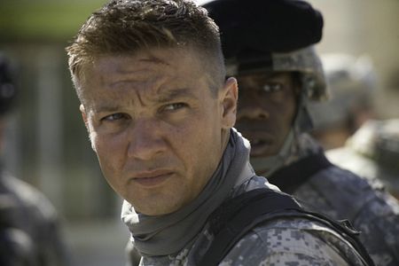 Battleship%3a+Jeremy+Renner+%c3%bcberlegt%2c+an+Bord+zu+gehen