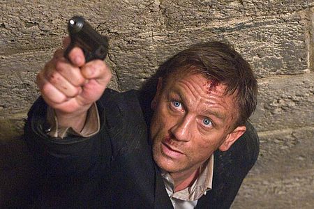 Peter+Morgan+verr%c3%a4t%3a+%22Bond+23%22+wird+schockierend
