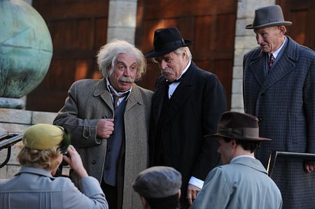 Albert+Schweitzer+-+Ein+Leben+f%c3%bcr+Afrika%3a+Exklusiver+Filmclip+aus+dem+Biopic