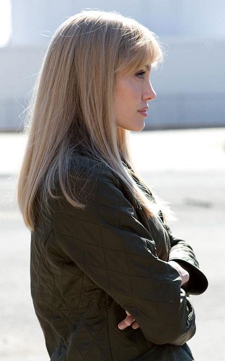 Salt%3a+Teaser+zum+Action-Thriller+mit+Angelina+Jolie