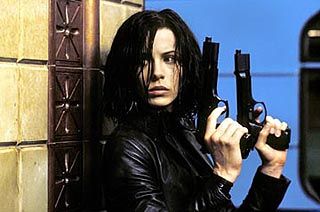 Kate+Beckinsale%3a+Ist+die+neue+%22Sexiest+Woman+Alive%22