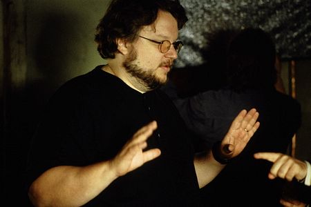 The+Hobbit%3a+Guillermo+del+Toro+zerschl%c3%a4gt+Ger%c3%bcchte