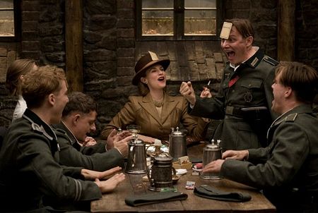 US-Charts%3a+Glorreicher+Start+f%c3%bcr+%22Inglourious+Basterds%22
