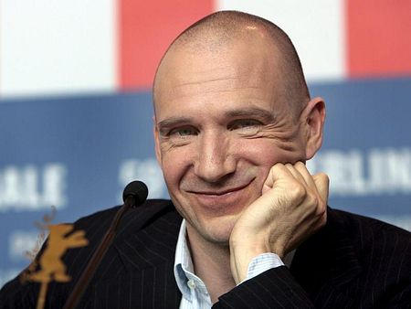 Ralph+Fiennes%3a+Holt+William+Hurt+vor+die+Kamera