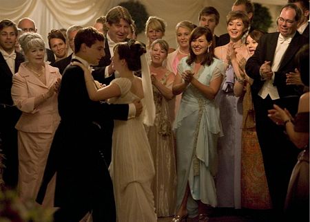 Nach+der+Hochzeit%3a+Belle+und+Wilkinson+im+Remake+von+Biers+Drama