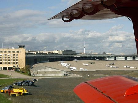 Carlos+der+Schakal%3a+Flughafen+Tempelhof+als+Filmkulisse