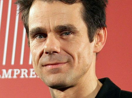 The+International%3a+Tom+Tykwer+ist+entsetzt+%c3%bcber+Bankenkrise