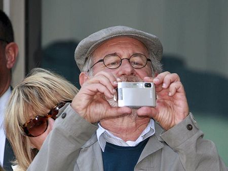 Steven+Spielberg%3a+Wird+wegen+%22Disturbia%22+verklagt