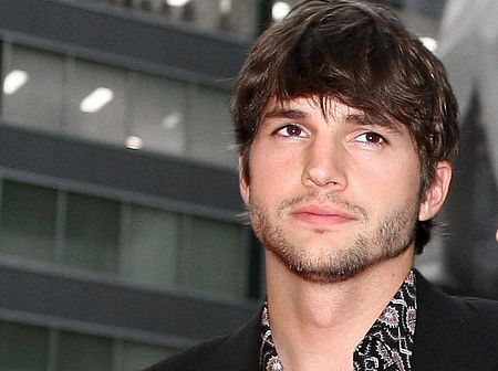 Like+Father%3a+Ashton+Kutcher+in+Vaterrolle