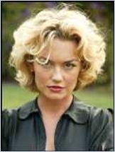 Kelly Carlson