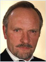 Julian Glover