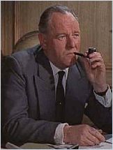 Bernard Lee